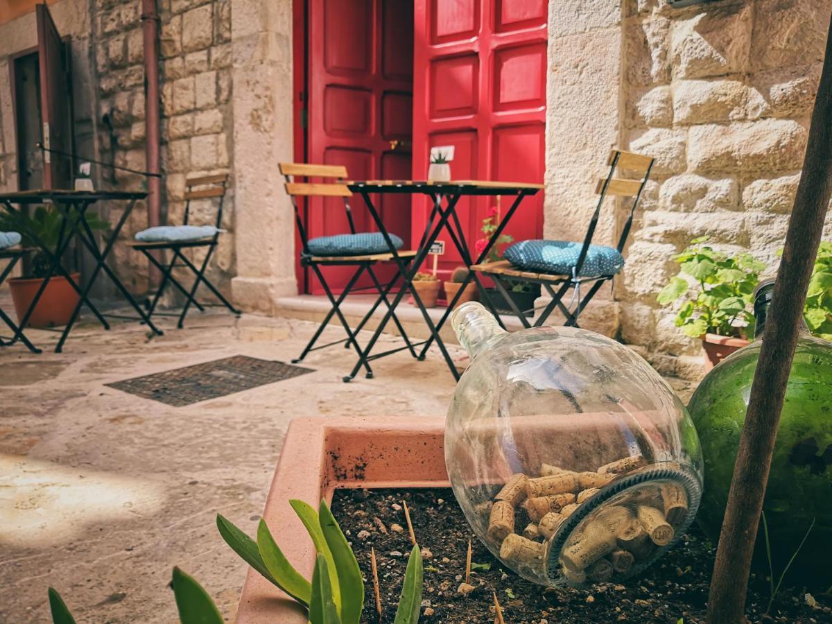 Redmood Guesthouse Barletta Luaran gambar